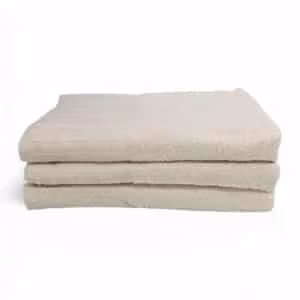 מארז 3 מגבות 450 גרם קלות פיאנו קרם. 70/130